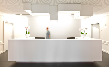 Стоматологические услуги стоматологической клиники на озере Феникс, Дортмунд:24-часовое медицинское обслуживание